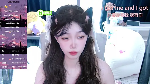 Snapshot of Sheep-1 chatting on 09-28-25, 02:18 Sheep-1 online show from 09-28-25, 02:18