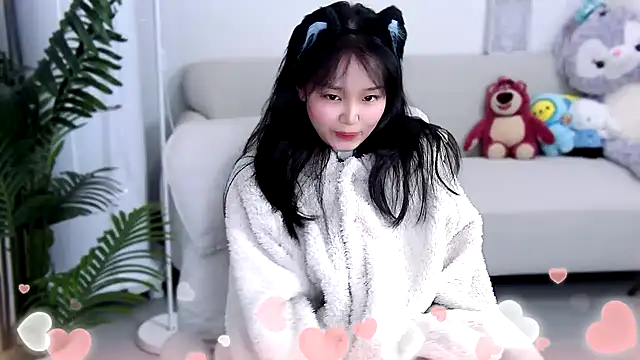 Snapshot of Sheep-1 chatting on 03-18-25, 11:11 Sheep-1 online show from 03-18-25, 11:11