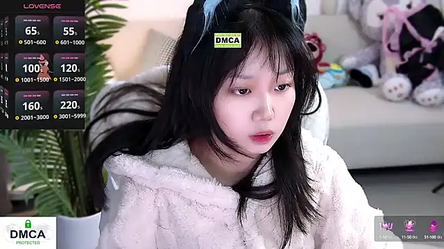Snapshot of Sheep-1 chatting on 02-05-25, 12:06 Sheep-1 online show from 02-05-25, 12:06