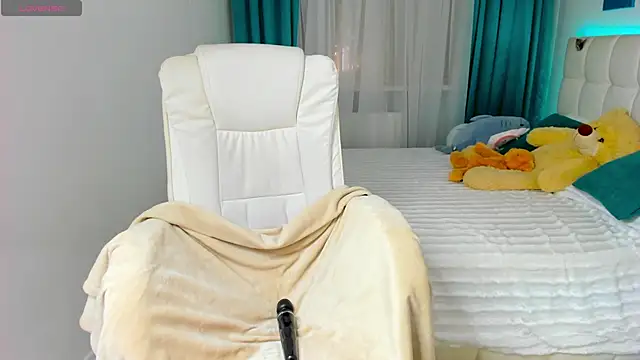 CooperAllana online show from 09-19-25, 06:28