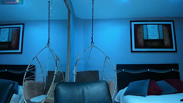 ebbafernandez  online show from 12-15-25, 12:00