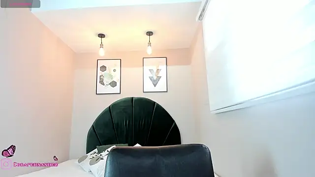 Snapshot of ebbafernandez_ chatting on 07-17-26, 12:24 ebbafernandez online show from 07-17-26, 12:24