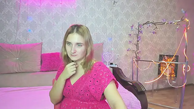 Miss Elsa  online show from 11-03-25, 04:50