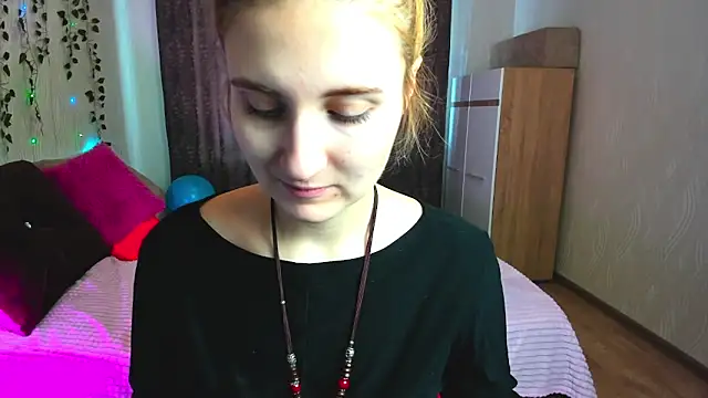 Miss Elsa  online show from 02-15-25, 03:52