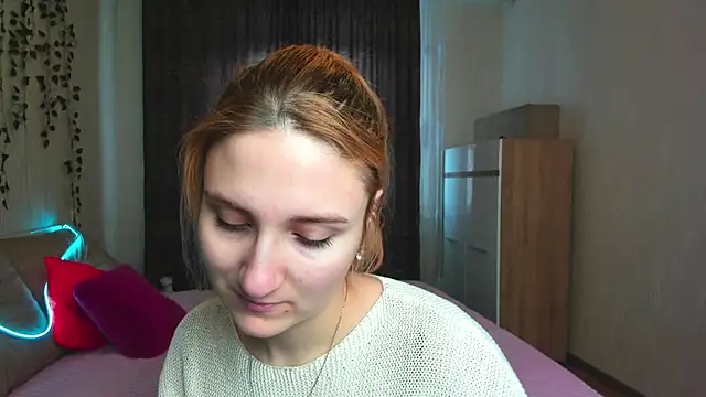 Miss Elsa  online show from 02-18-25, 03:21