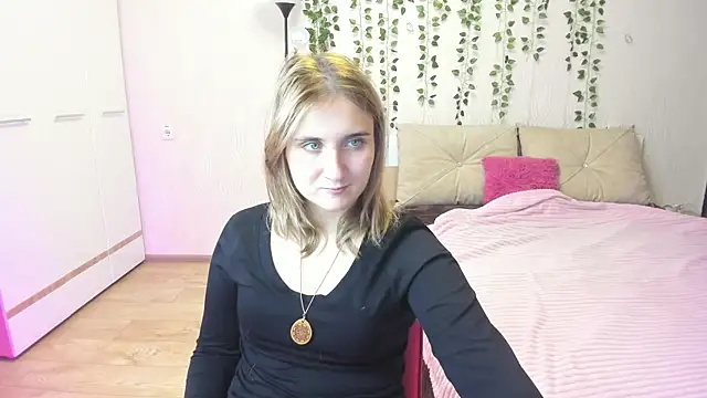 Miss Elsa  online show from 10-02-25, 01:14