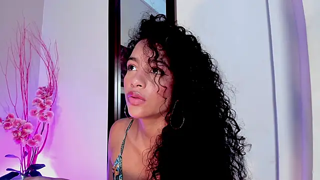 AntonellaHall  online show from 03-19-26, 06:41