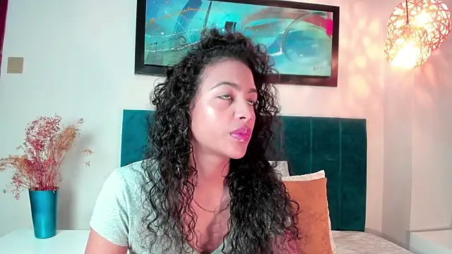 Snapshot of AntonellaHall_ chatting on 01-13-26, 11:58 AntonellaHall online show from 01-13-26, 11:58