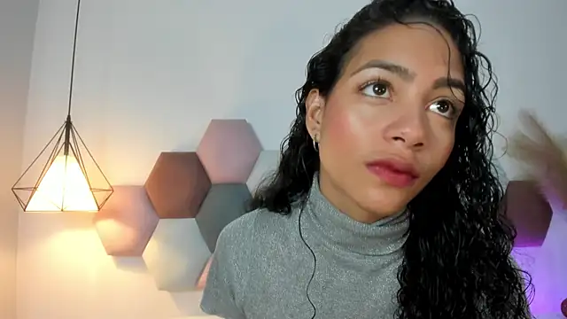 Snapshot of AntonellaHall_ chatting on 02-20-25, 11:53 AntonellaHall  online show from 02-20-25, 11:53