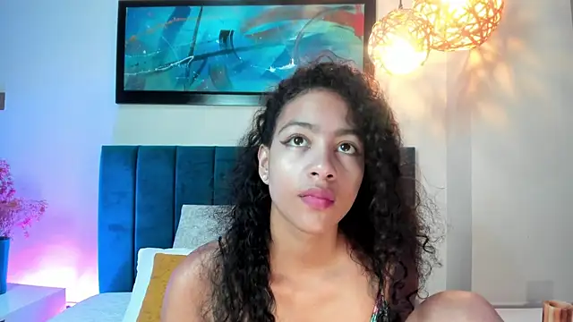 Snapshot of AntonellaHall_ chatting on 12-17-25, 11:59 AntonellaHall online show from 12-17-25, 11:59