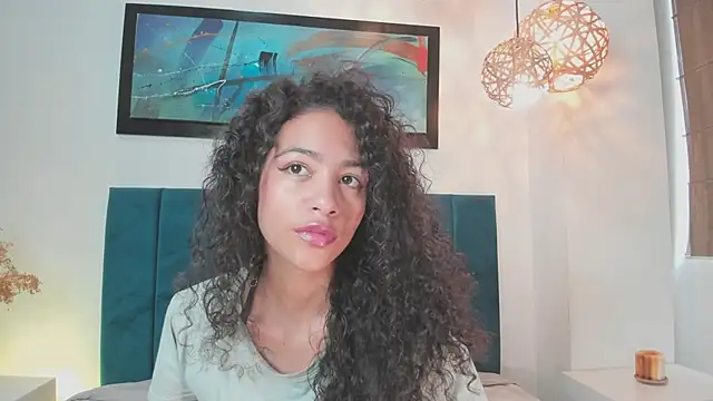 Snapshot of AntonellaHall_ chatting on 09-27-25, 12:22 AntonellaHall  online show from 09-27-25, 12:22