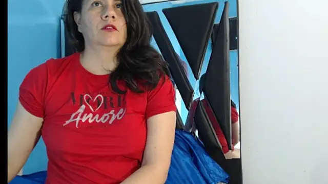 Snapshot of rrosevicky chatting on 10-13-25, 05:20 rrosevicky online show from 10-13-25, 05:20