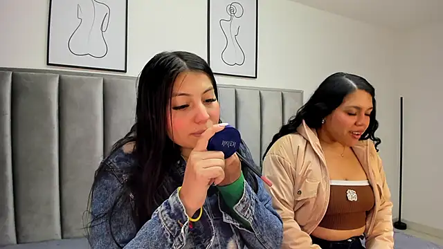 Laiia Page online show from 10-13-25, 12:29