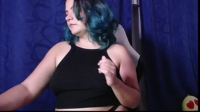 Snapshot of gigiqueen_18 chatting on 11-19-25, 03:39 gigiqueen 18 online show from 11-19-25, 03:39