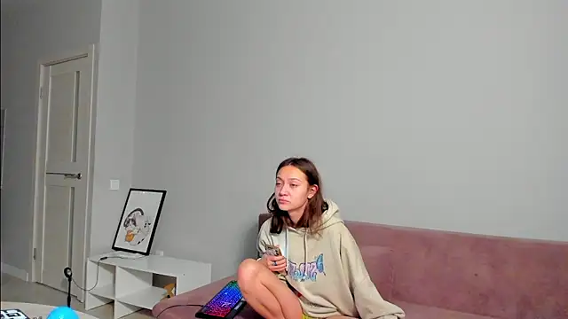 EllaSky xoxo online show from 02-04-25, 03:00
