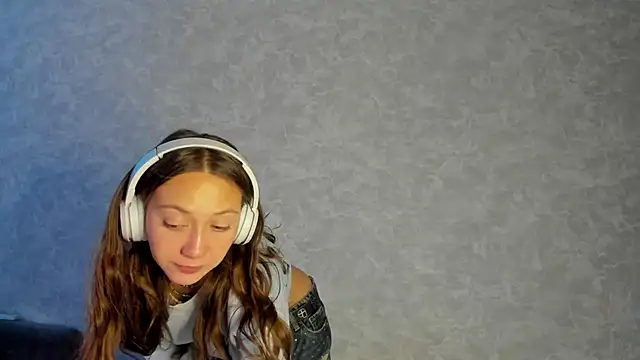 EllaSky xoxo online show from 10-07-25, 06:53