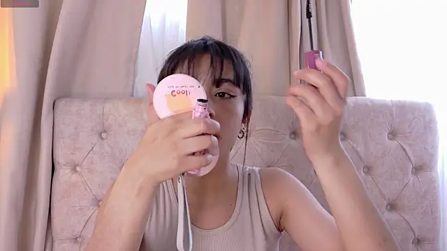 Alyssa jones online show from 11-26-25, 03:12