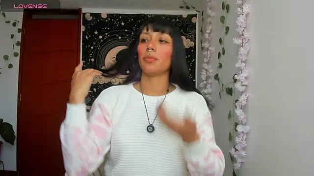 Snapshot of Demeter__ chatting on 08-08-26, 09:55 Demeter online show from 08-08-26, 09:55