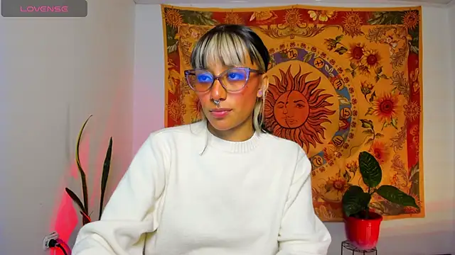 Snapshot of Demeter__ chatting on 06-04-26, 10:58 Demeter online show from 06-04-26, 10:58