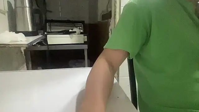 alarasissy online show from 10-30-25, 05:43