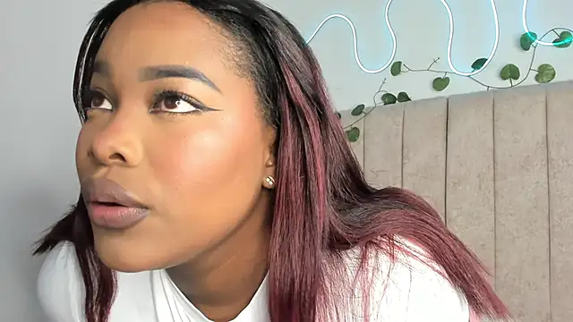 Kaseydelvey online show from 03-18-26, 11:05