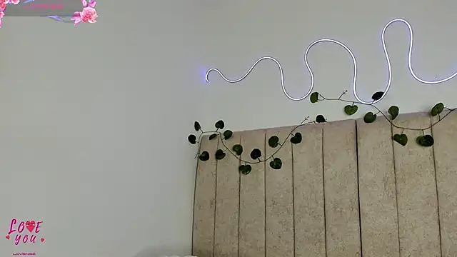 Kaseydelvey online show from 10-20-25, 10:54