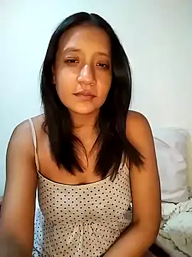 Snapshot of cami_victoria chatting on 02-08-25, 08:10 cami victoria online show from 02-08-25, 08:10