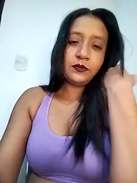 Snapshot of cami_victoria chatting on 02-17-26, 07:11 cami victoria online show from 02-17-26, 07:11