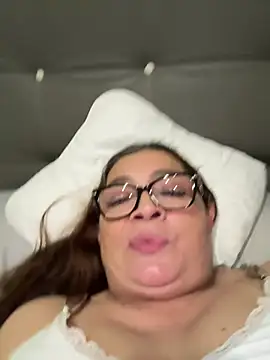 AntonellaAlondra4 online show from 06-07-26, 04:07