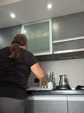 AntonellaAlondra4 online show from 06-12-26, 03:43