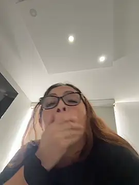 AntonellaAlondra4 online show from 05-11-26, 02:45