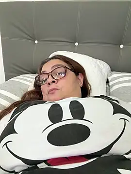 AntonellaAlondra4 online show from 02-10-26, 12:48