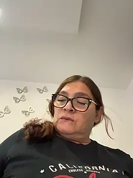 AntonellaAlondra4 online show from 07-15-26, 09:44