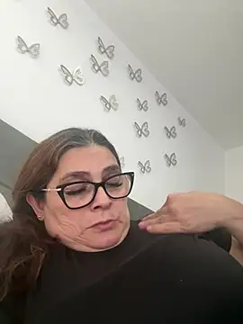AntonellaAlondra4 online show from 06-01-26, 04:28