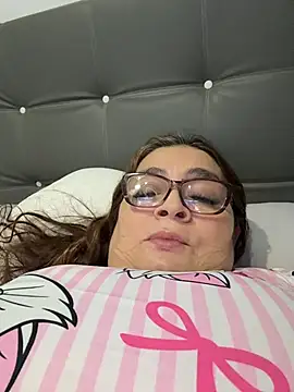 AntonellaAlondra4 online show from 04-04-26, 11:17