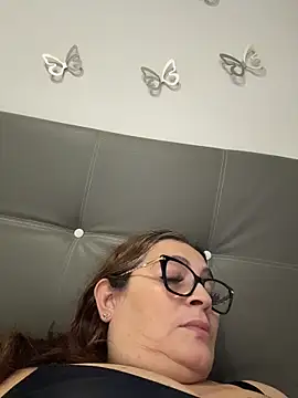 AntonellaAlondra4 online show from 05-14-26, 04:09