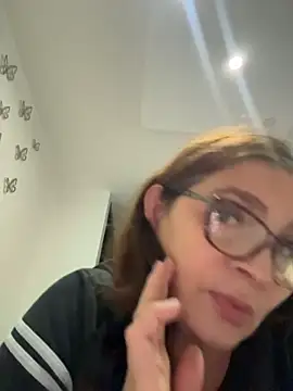 AntonellaAlondra4 online show from 05-01-26, 02:49