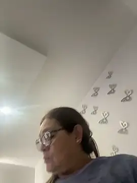 AntonellaAlondra4 online show from 02-26-26, 07:03