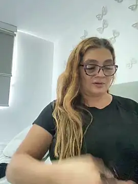 AntonellaAlondra4 online show from 02-11-25, 07:27