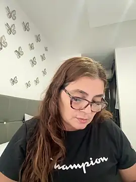 AntonellaAlondra4 online show from 09-28-25, 09:22