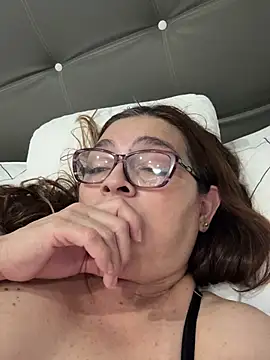 AntonellaAlondra4 online show from 01-19-26, 03:38