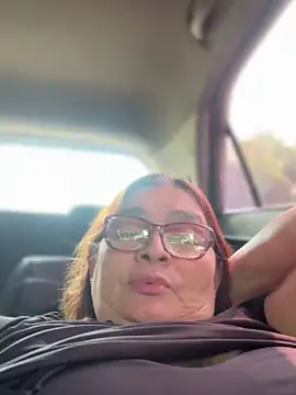 AntonellaAlondra4 online show from 11-10-25, 04:01