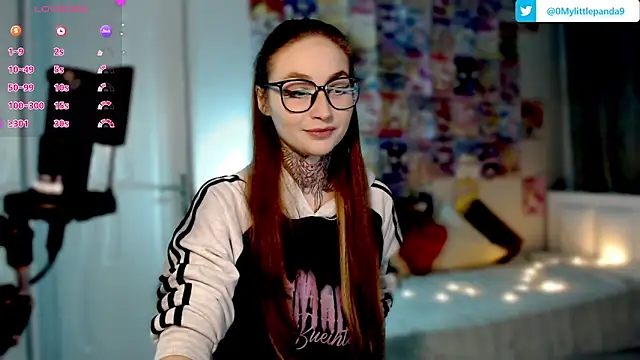 Snapshot of Milky_way_UwU chatting on 01-14-25, 09:20 Milky way UwU online show from 01-14-25, 09:20