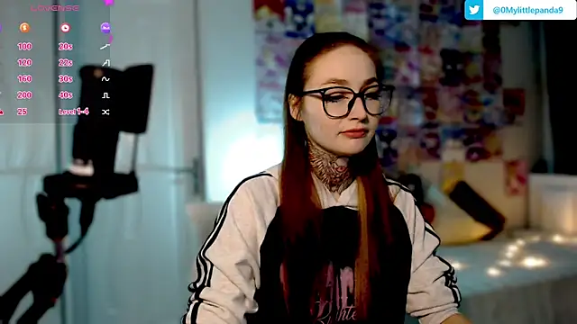 Snapshot of Milky_way_UwU chatting on 01-15-25, 12:30 Milky way UwU online show from 01-15-25, 12:30