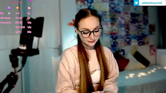 Snapshot of Milky_way_UwU chatting on 01-19-25, 09:45 Milky way UwU online show from 01-19-25, 09:45