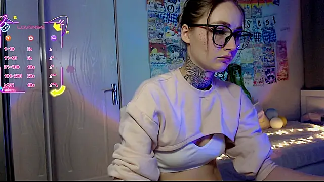 Snapshot of Milky_way_UwU chatting on 09-28-25, 09:11 Milky way UwU online show from 09-28-25, 09:11