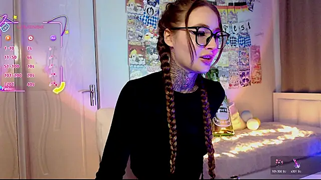 Snapshot of Milky_way_UwU chatting on 09-30-25, 07:58 Milky way UwU online show from 09-30-25, 07:58