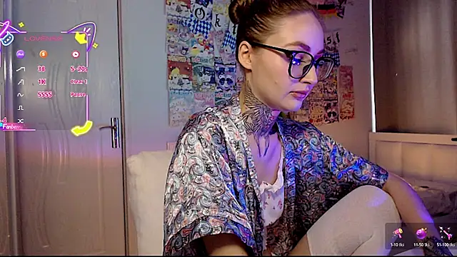 Snapshot of Milky_way_UwU chatting on 10-04-25, 10:06 Milky way UwU online show from 10-04-25, 10:06