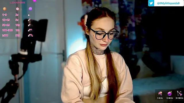 Snapshot of Milky_way_UwU chatting on 01-20-25, 09:22 Milky way UwU online show from 01-20-25, 09:22