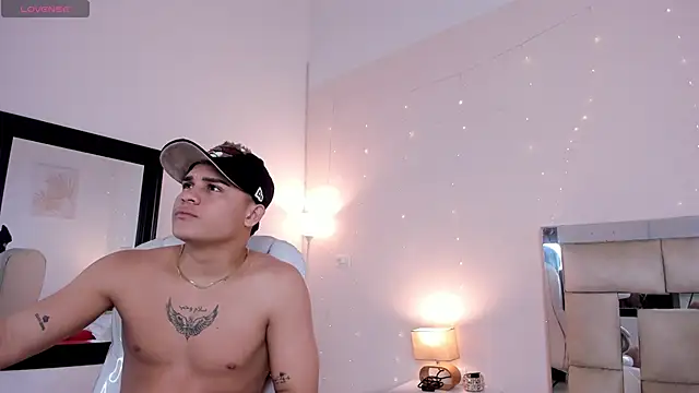 saraandstiven online show from 02-18-25, 07:10